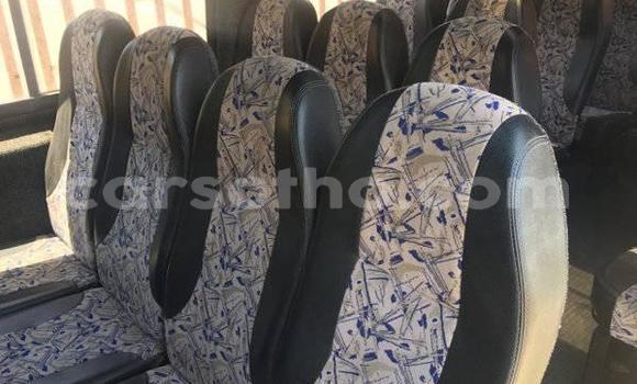 Buy Used Mercedes-Benz W123 White Car in Maseru in Maseru Buy Used Mercedes-Benz W123 White Car in Maseru in Maseru