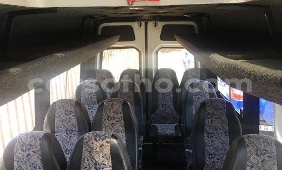 Buy Used Mercedes-Benz W123 White Car in Maseru in Maseru Buy Used Mercedes-Benz W123 White Car in Maseru in Maseru