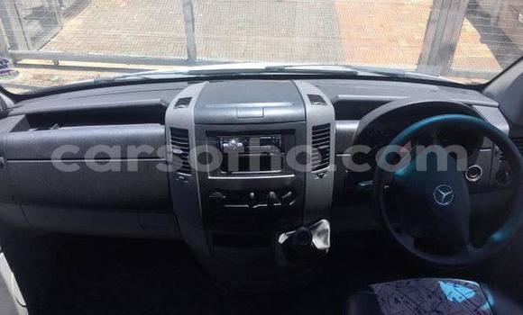 Buy Used Mercedes-Benz W123 White Car in Maseru in Maseru Buy Used Mercedes-Benz W123 White Car in Maseru in Maseru