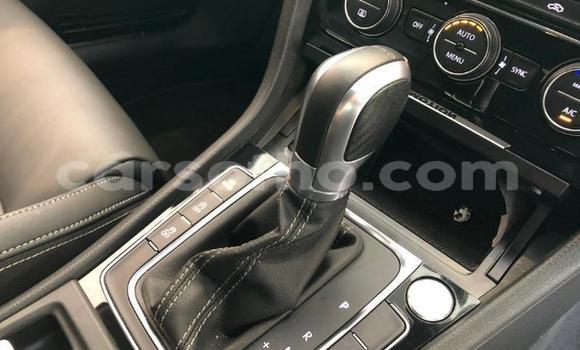 Sayi Na hannu Volkswagen Golf R White Mota in Maseru a Maseru Sayi Na hannu Volkswagen Golf R White Mota in Maseru a Maseru