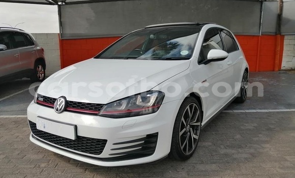 اشتري مستعمل Volkswagen Golf GTI White سيارة في Hlotse في Leribe اشتري مستعمل Volkswagen Golf GTI White سيارة في Hlotse في Leribe
