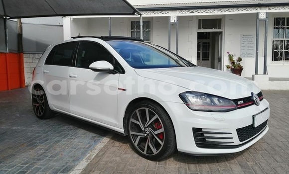 اشتري مستعمل Volkswagen Golf GTI White سيارة في Hlotse في Leribe اشتري مستعمل Volkswagen Golf GTI White سيارة في Hlotse في Leribe