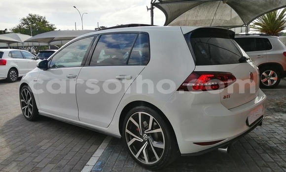 اشتري مستعمل Volkswagen Golf GTI White سيارة في Hlotse في Leribe اشتري مستعمل Volkswagen Golf GTI White سيارة في Hlotse في Leribe