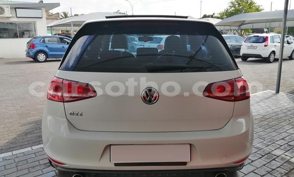 اشتري مستعمل Volkswagen Golf GTI White سيارة في Hlotse في Leribe اشتري مستعمل Volkswagen Golf GTI White سيارة في Hlotse في Leribe
