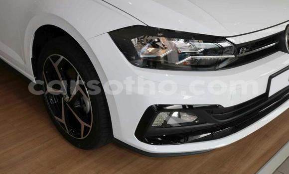 Sayi Na hannu Volkswagen Polo R WRC White Mota in Maseru a Maseru Sayi Na hannu Volkswagen Polo R WRC White Mota in Maseru a Maseru