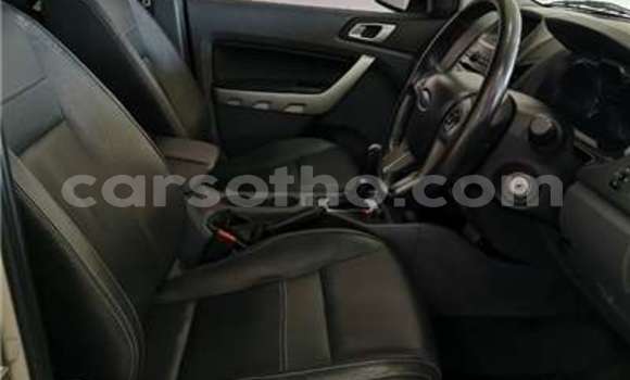 Acheter Occasion Voiture Ford Ranger Marron à Butha–Buthe, Thaba-Tseka Acheter Occasion Voiture Ford Ranger Marron à Butha–Buthe, Thaba-Tseka