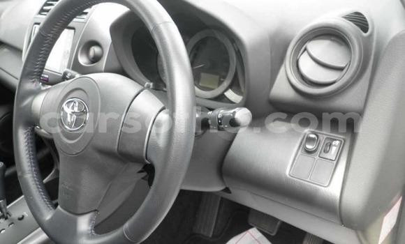 Acheter Occasion Voiture Toyota RAV4 Blanc à Maputsoe, Leribe Acheter Occasion Voiture Toyota RAV4 Blanc à Maputsoe, Leribe