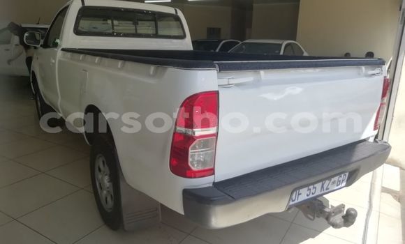 Buy Used Toyota Hilux White Car in Maseru in Maseru Buy Used Toyota Hilux White Car in Maseru in Maseru
