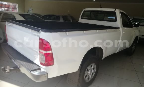 Buy Used Toyota Hilux White Car in Maseru in Maseru Buy Used Toyota Hilux White Car in Maseru in Maseru