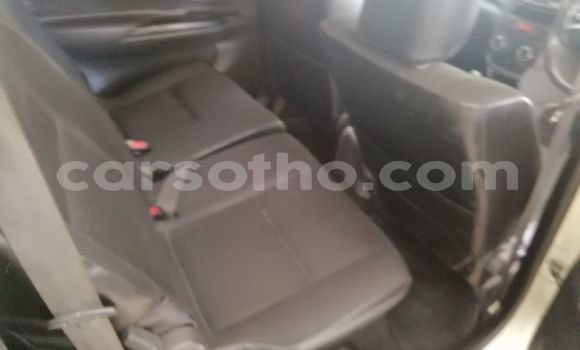 Sayi Na hannu Toyota Avanza Green Mota in Maseru a Maseru Sayi Na hannu Toyota Avanza Green Mota in Maseru a Maseru