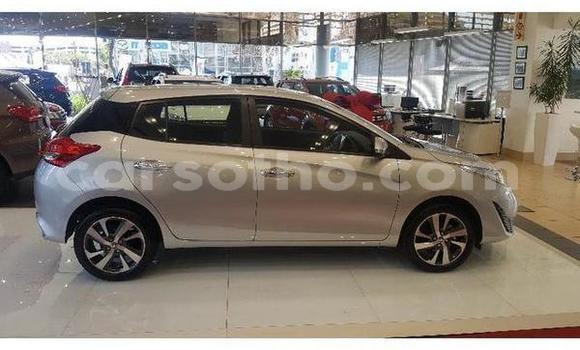 Buy Used Toyota Yaris Red Car in Maputsoe in Leribe Buy Used Toyota Yaris Red Car in Maputsoe in Leribe