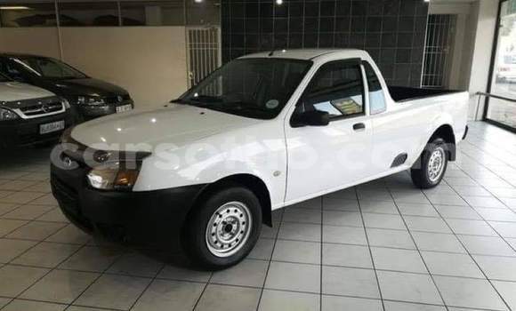 Sayi Na hannu Ford Pickup White Mota in Maseru a Maseru Sayi Na hannu Ford Pickup White Mota in Maseru a Maseru