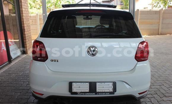 اشتري مستعمل Volkswagen Golf GTI White سيارة في Maseru في Maseru اشتري مستعمل Volkswagen Golf GTI White سيارة في Maseru في Maseru