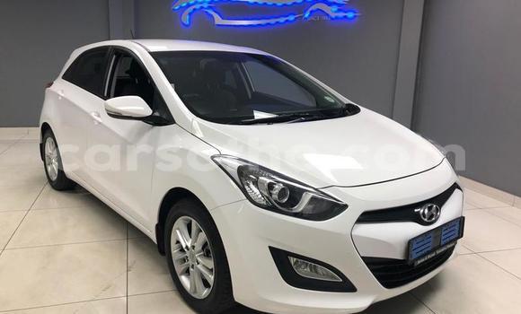 اشتري مستعمل Hyundai i30 White سيارة في Thaba–Tseka في Mafeteng اشتري مستعمل Hyundai i30 White سيارة في Thaba–Tseka في Mafeteng