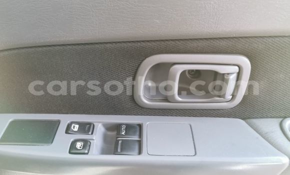 Sayi Na hannu Nissan Hardbody White Mota in Maseru a Maseru Sayi Na hannu Nissan Hardbody White Mota in Maseru a Maseru