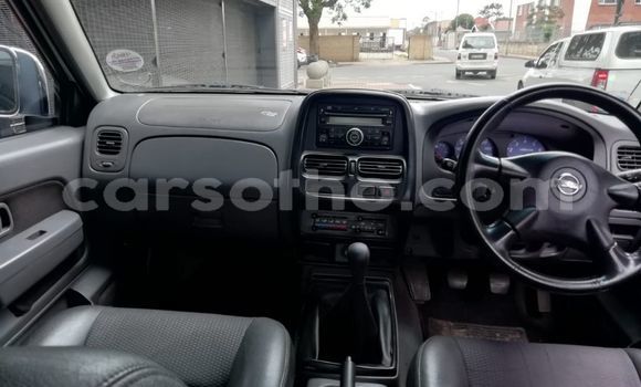 Sayi Na hannu Nissan Hardbody White Mota in Maseru a Maseru Sayi Na hannu Nissan Hardbody White Mota in Maseru a Maseru