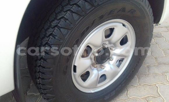 Sayi Na hannu Toyota Hilux White Mota in Maseru a Maseru Sayi Na hannu Toyota Hilux White Mota in Maseru a Maseru