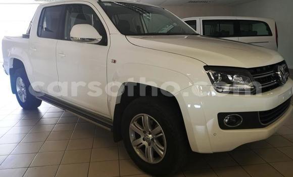 Sayi Na hannu Volkswagen Amarok White Mota in Maputsoa a Leribe Sayi Na hannu Volkswagen Amarok White Mota in Maputsoa a Leribe