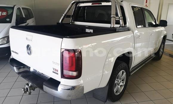 Sayi Na hannu Volkswagen Amarok White Mota in Maputsoa a Leribe Sayi Na hannu Volkswagen Amarok White Mota in Maputsoa a Leribe
