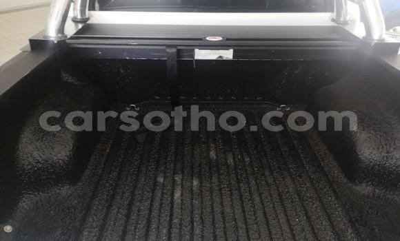 Sayi Na hannu Volkswagen Amarok White Mota in Maputsoa a Leribe Sayi Na hannu Volkswagen Amarok White Mota in Maputsoa a Leribe