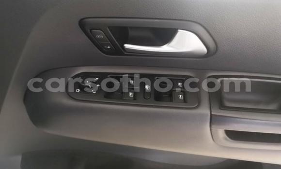 Sayi Na hannu Volkswagen Amarok White Mota in Maputsoa a Leribe Sayi Na hannu Volkswagen Amarok White Mota in Maputsoa a Leribe