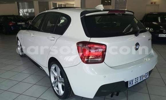 Acheter Occasion Voiture BMW 1–Series Blanc à Thaba–Tseka, Mafeteng Acheter Occasion Voiture BMW 1–Series Blanc à Thaba–Tseka, Mafeteng