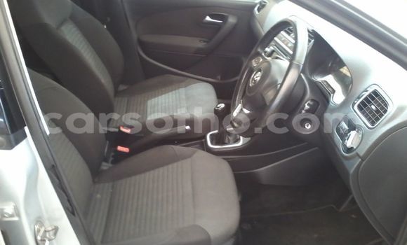 Sayi Na hannu Volkswagen Polo Silver Mota in Maseru a Maseru Sayi Na hannu Volkswagen Polo Silver Mota in Maseru a Maseru