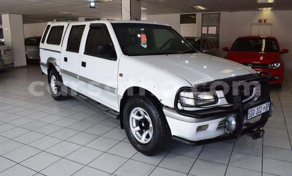 Buy Used Isuzu KB White Car in Maputsoe in Leribe Buy Used Isuzu KB White Car in Maputsoe in Leribe