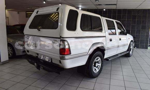 Buy Used Isuzu KB White Car in Maputsoe in Leribe Buy Used Isuzu KB White Car in Maputsoe in Leribe