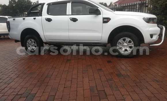 Buy Used Ford Ranchero White Car in Maseru in Maseru Buy Used Ford Ranchero White Car in Maseru in Maseru