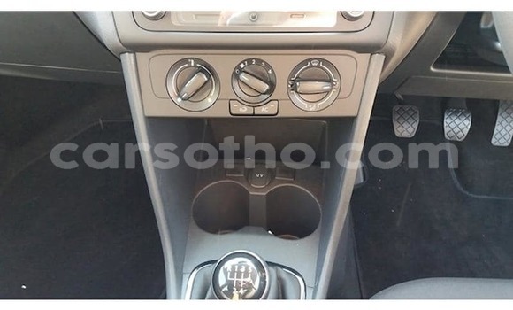 اشتري مستعمل Volkswagen Polo Silver سيارة في Maseru في Maseru اشتري مستعمل Volkswagen Polo Silver سيارة في Maseru في Maseru