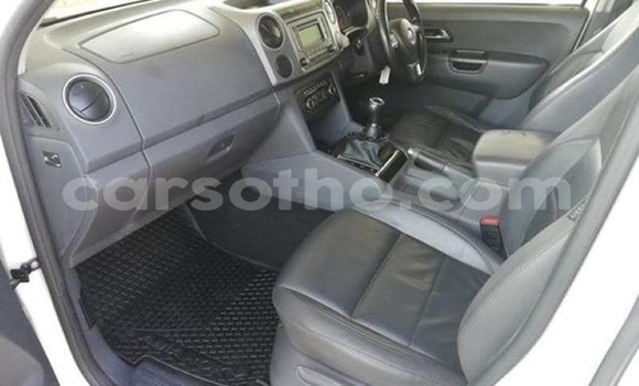 Buy Used Volkswagen Amarok White Car in Maputsoe in Leribe Buy Used Volkswagen Amarok White Car in Maputsoe in Leribe