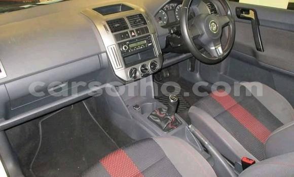 Sayi Na hannu Volkswagen Polo White Mota in Maseru a Maseru Sayi Na hannu Volkswagen Polo White Mota in Maseru a Maseru