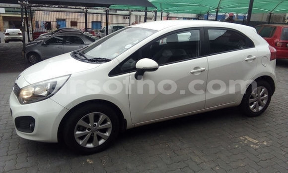 اشتري مستعمل Kia Rio White سيارة في Maputsoa في Leribe اشتري مستعمل Kia Rio White سيارة في Maputsoa في Leribe