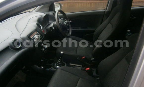 اشتري مستعمل Kia Rio Silver سيارة في Maputsoa في Leribe اشتري مستعمل Kia Rio Silver سيارة في Maputsoa في Leribe