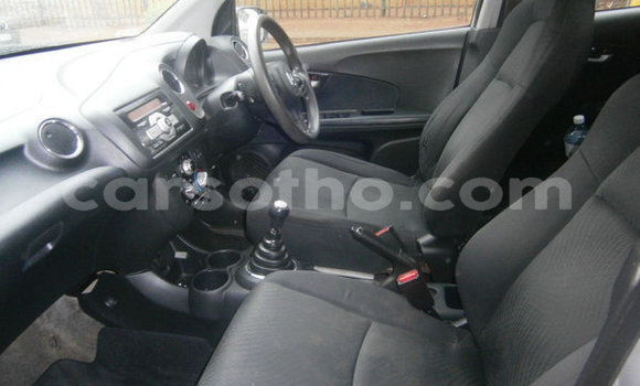 اشتري مستعمل Kia Rio Silver سيارة في Maputsoa في Leribe اشتري مستعمل Kia Rio Silver سيارة في Maputsoa في Leribe