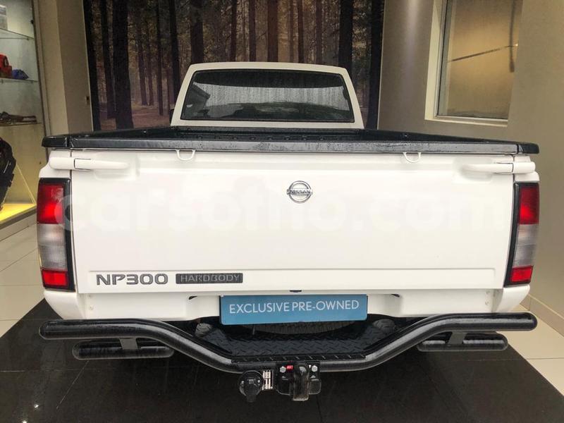 Big with watermark nissan np 300 maseru maseru 15095