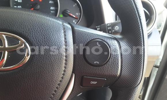 Acheter Occasion Voiture Toyota RAV4 Blanc à Butha–Buthe, Thaba-Tseka Acheter Occasion Voiture Toyota RAV4 Blanc à Butha–Buthe, Thaba-Tseka
