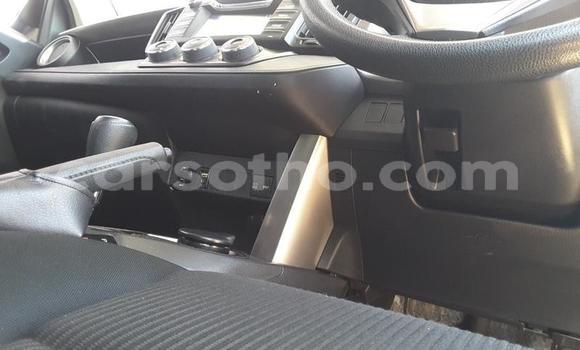 Acheter Occasion Voiture Toyota RAV4 Blanc à Butha–Buthe, Thaba-Tseka Acheter Occasion Voiture Toyota RAV4 Blanc à Butha–Buthe, Thaba-Tseka