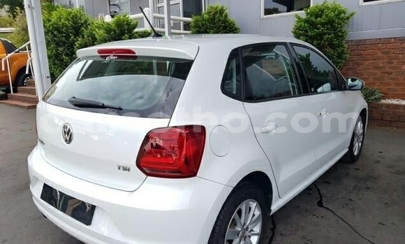 اشتري مستعمل Volkswagen Polo GTI White سيارة في Maseru في Maseru اشتري مستعمل Volkswagen Polo GTI White سيارة في Maseru في Maseru