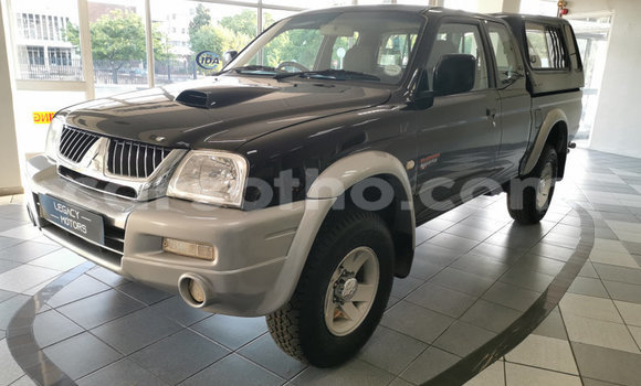 Sayi Na hannu Mitsubishi Colt Black Mota in Maseru a Maseru Sayi Na hannu Mitsubishi Colt Black Mota in Maseru a Maseru