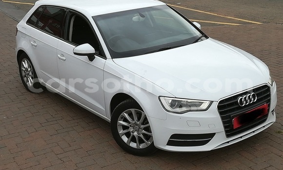 Sayi Na hannu Audi A3 White Mota in Maseru a Maseru Sayi Na hannu Audi A3 White Mota in Maseru a Maseru