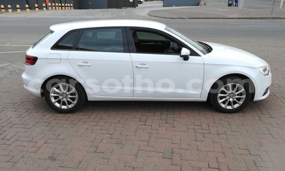 Sayi Na hannu Audi A3 White Mota in Maseru a Maseru Sayi Na hannu Audi A3 White Mota in Maseru a Maseru