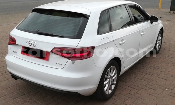 Sayi Na hannu Audi A3 White Mota in Maseru a Maseru Sayi Na hannu Audi A3 White Mota in Maseru a Maseru