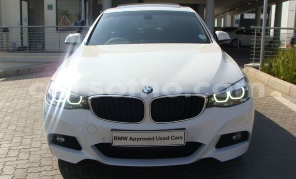 Sayi Na hannu BMW 3–Series White Mota in Roma a Maseru Sayi Na hannu BMW 3–Series White Mota in Roma a Maseru