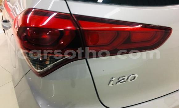 اشتري مستعمل Hyundai i20 Silver سيارة في Mafeteng في Mafeteng اشتري مستعمل Hyundai i20 Silver سيارة في Mafeteng في Mafeteng