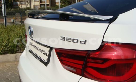 Sayi Na hannu BMW 3–Series White Mota in Roma a Maseru Sayi Na hannu BMW 3–Series White Mota in Roma a Maseru