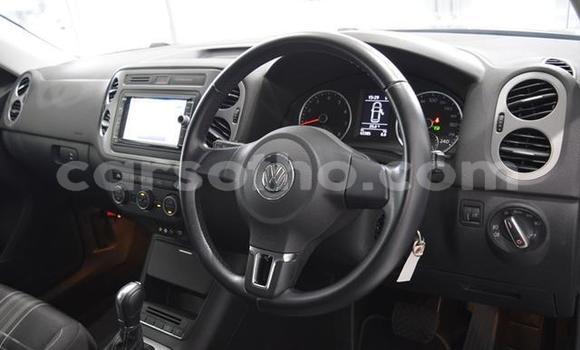 Acheter Occasion Voiture Volkswagen Tiguan Noir à Thaba–Tseka, Mafeteng Acheter Occasion Voiture Volkswagen Tiguan Noir à Thaba–Tseka, Mafeteng