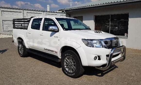 Buy Used Toyota Hilux Green Car in Maputsoe in Leribe Buy Used Toyota Hilux Green Car in Maputsoe in Leribe