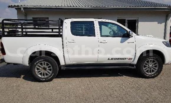 Buy Used Toyota Hilux Green Car in Maputsoe in Leribe Buy Used Toyota Hilux Green Car in Maputsoe in Leribe